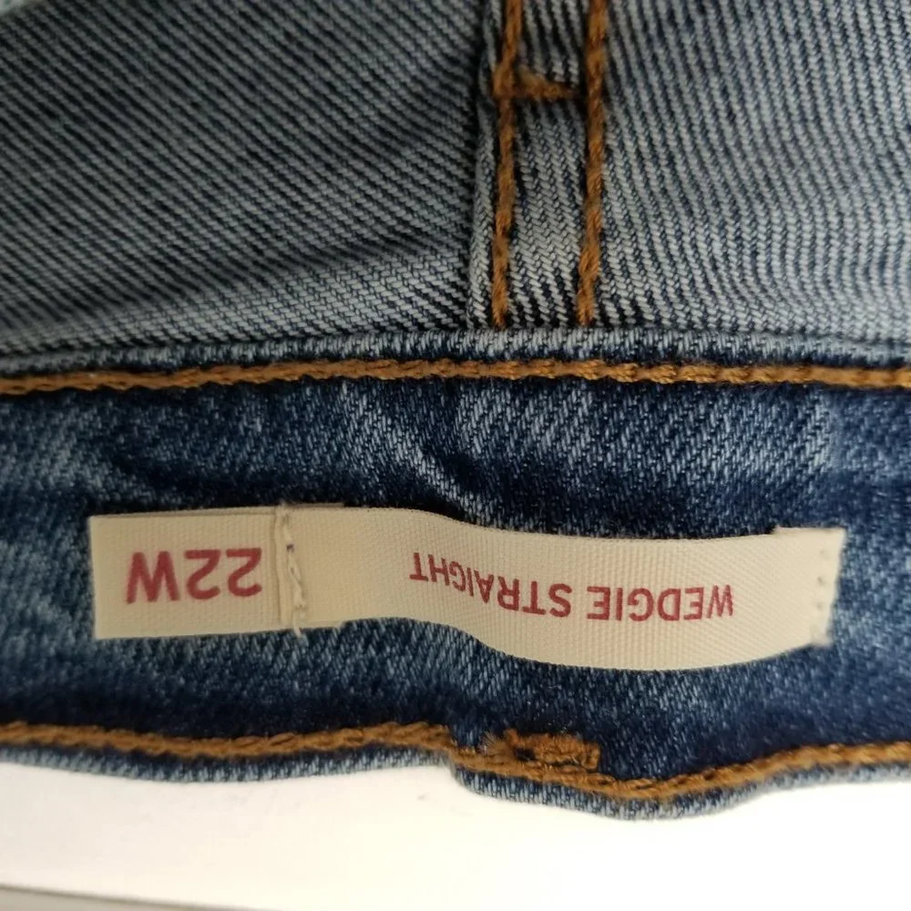 Levi's Premium Wedgie Straight Jeans Womens  Denim  Wash High Rise 22W - Picture 7 of 10